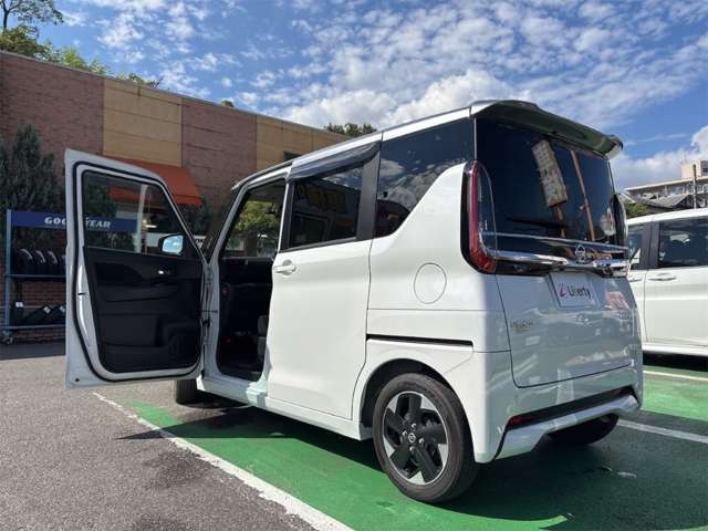 日産 ルークス ６６０ ハイウェイスターＸ プロパイロット エディション R4年 (近畿) 99