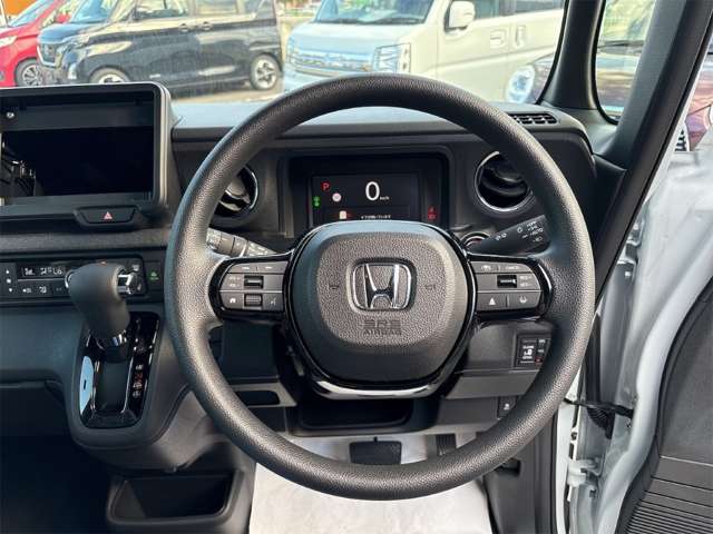 ホンダ Ｎ　ＢＯＸ カスタム ６６０ R8年 (四国) 99