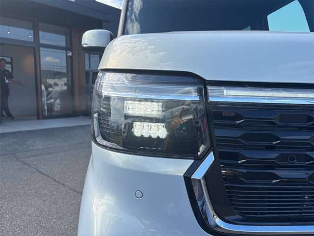ホンダ Ｎ　ＢＯＸ カスタム ６６０ R8年 (四国) 99