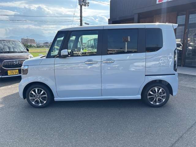 ホンダ Ｎ　ＢＯＸ カスタム ６６０ R8年 (四国) 99