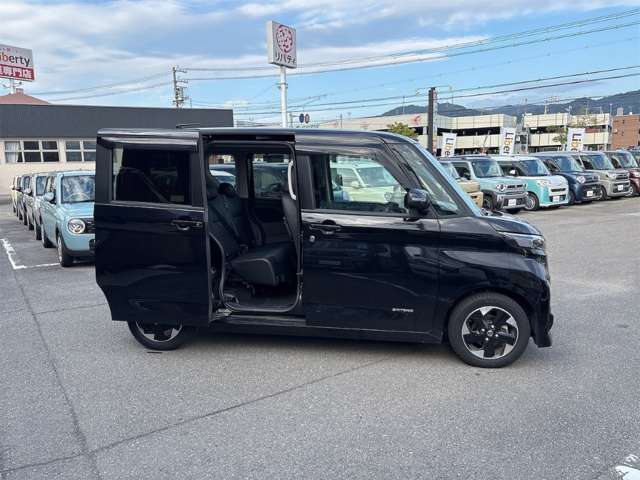 日産 ルークス ６６０ ハイウェイスターＸ アーバンクロム プロパイロット エディション R4年 (四国) 99