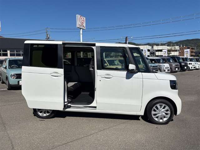 ホンダ Ｎ　ＢＯＸ ６６０ R8年 (四国) 99