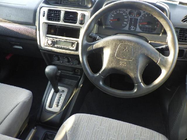 三菱 パジェロイオ ２．０ ＺＲ ４ＷＤ H15年 (四国) 99