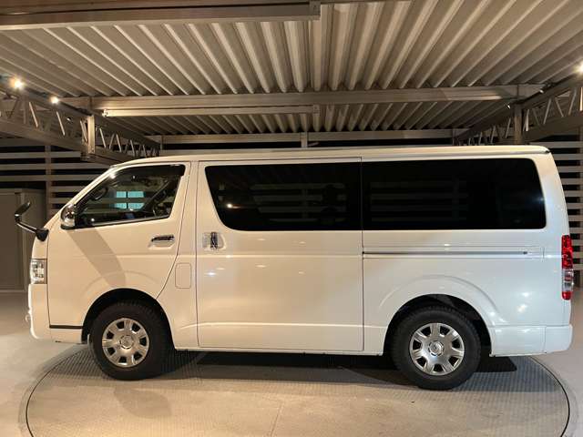 トヨタ ハイエースバン ２．８ スーパーＧＬ ロング ディーゼルターボ ４ＷＤ R1年 (東海) 99