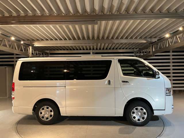 トヨタ ハイエースバン ２．８ スーパーＧＬ ロング ディーゼルターボ ４ＷＤ R1年 (東海) 99