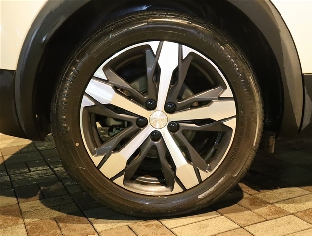 プジョー ３００８ ＧＴ ブルーＨＤＩ ディーゼルターボ R1年 (関東) 99