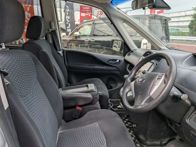 日産 セレナ ２．０ ２０Ｘ Ｓ－ＨＹＢＲＩＤ H26年 (関東) 99