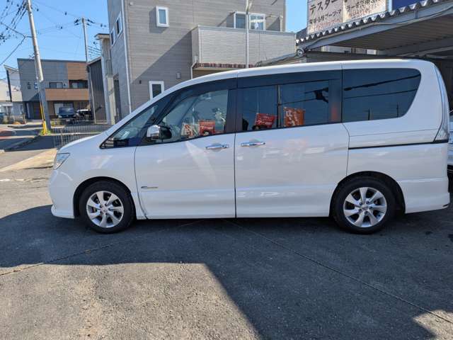 日産 セレナ ２．０ ハイウェイスター Ｓ－ＨＹＢＲＩＤ Ｖセレクション H25年 (関東) 99