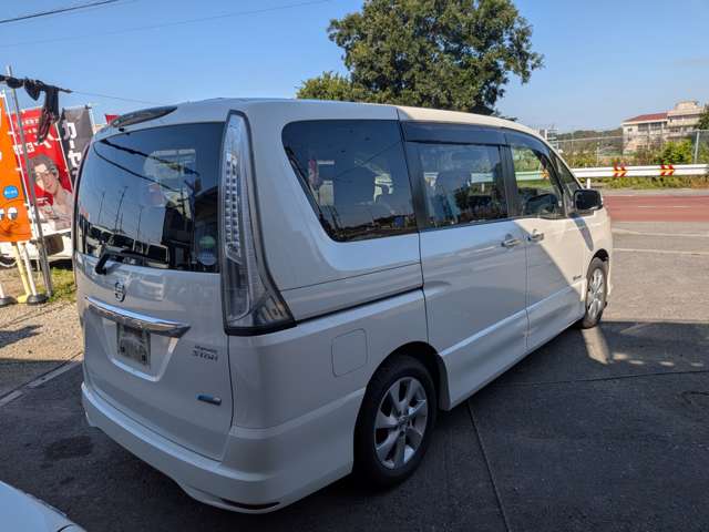 日産 セレナ ２．０ ハイウェイスター Ｓ－ＨＹＢＲＩＤ Ｖセレクション H25年 (関東) 99