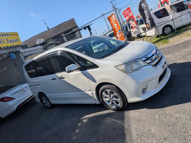 日産 セレナ ２．０ ハイウェイスター Ｓ－ＨＹＢＲＩＤ Ｖセレクション H25年 (関東) 99