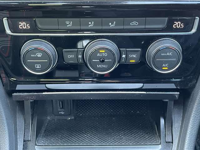 フォルクスワーゲン ゴルフ ＧＴＩ　ダイナミック H30年 (東海) 99