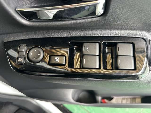 三菱 デリカ　ミニ ６６０ Ｔ プレミアム リミテッド エディション R7年 () 99