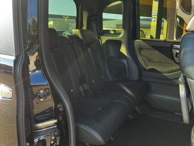 ホンダ Ｎ　ＢＯＸ カスタム ６６０ Ｌ ターボ R5年 (九州・沖縄) 99