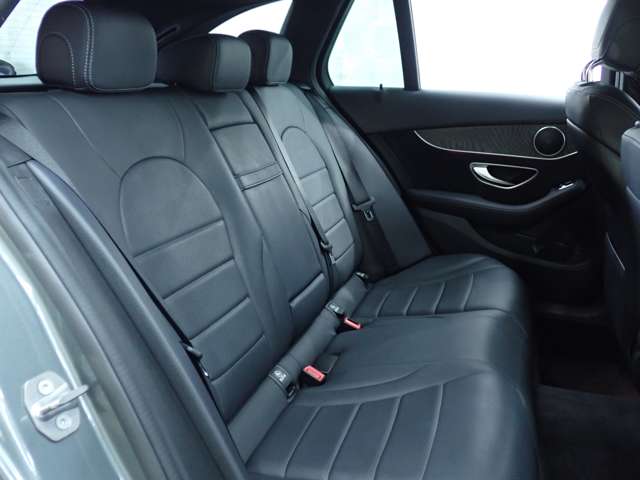 メルセデスベンツ Ｃクラスワゴン Ｃ２００ アバンギャルド ＡＭＧライン R1年 (九州・沖縄) 99