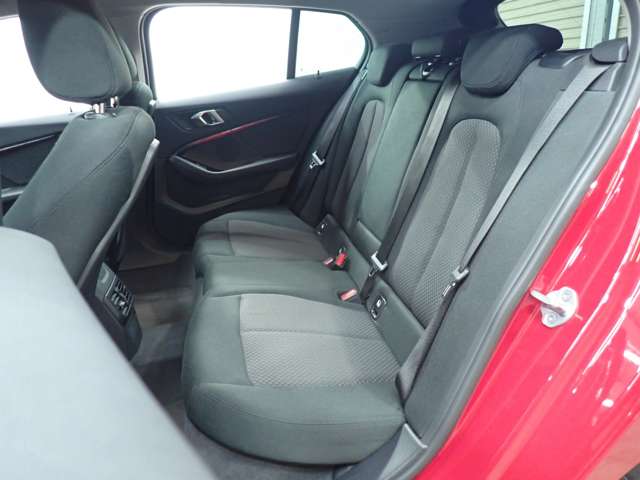 ＢＭＷ １シリーズ １１８Ｉ プレイ ＤＣＴ R1年 (九州・沖縄) 99