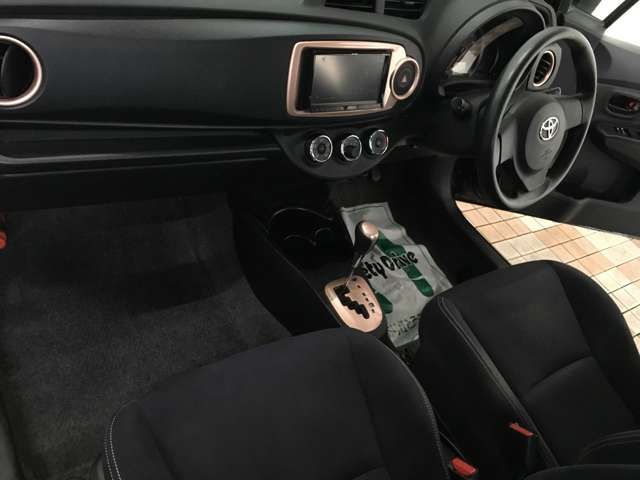 トヨタ ヴィッツ １．０ Ｆ シエル H25年 (甲信越・北陸) 99