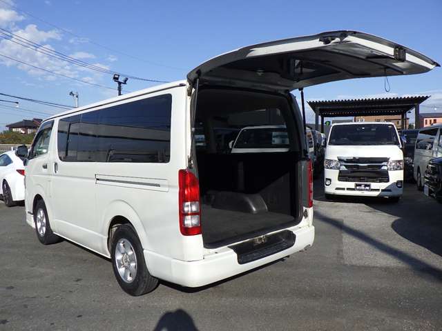 トヨタ ハイエースバン ２．０ スーパーＧＬ ロング H24年 (関東) 99