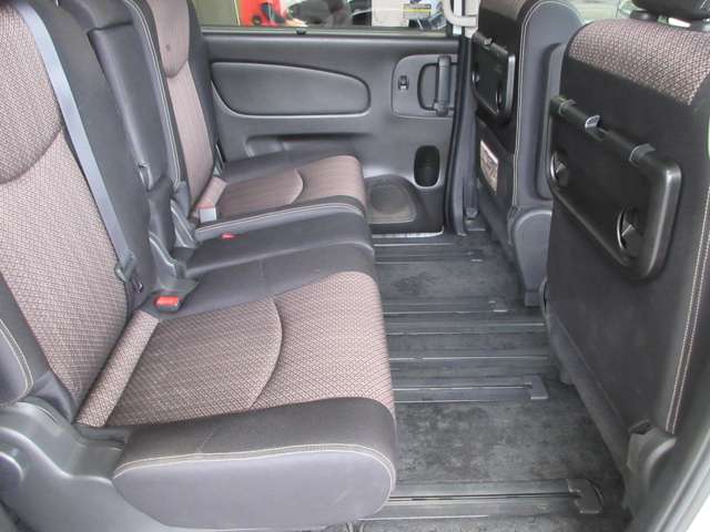 日産 セレナ ２．０ ハイウェイスター Ｓ－ＨＹＢＲＩＤ H26年 (関東) 99
