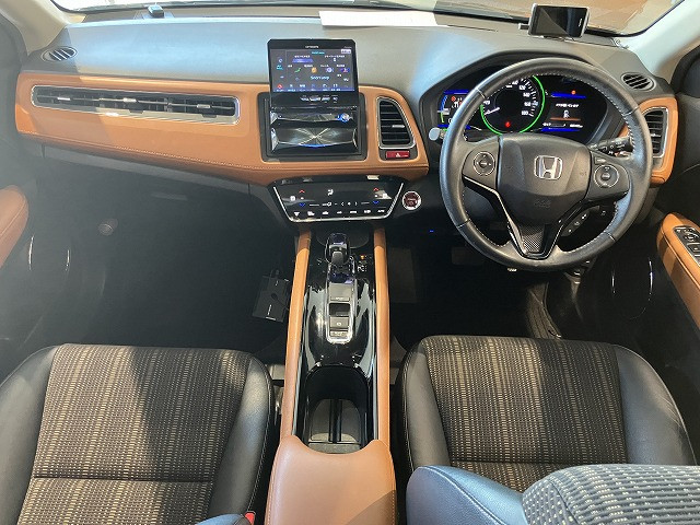 ホンダ ヴェゼル １．５ ハイブリッド Ｚ H26年 (近畿) 99