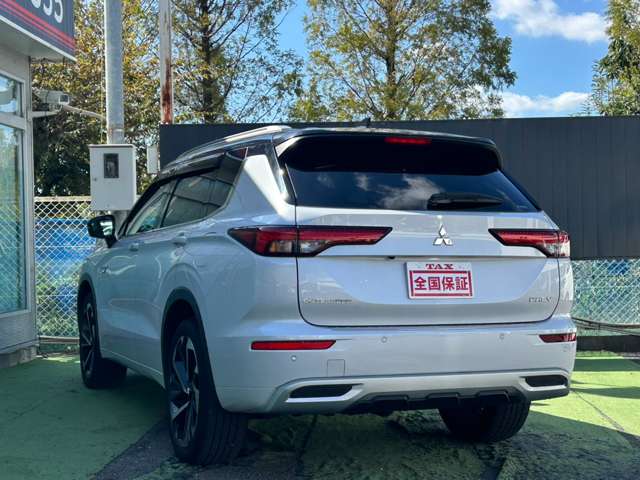 三菱 アウトランダーＰＨＥＶ ＰＨＥＶ ２．４ Ｐ ４ＷＤ R5年 (近畿) 99