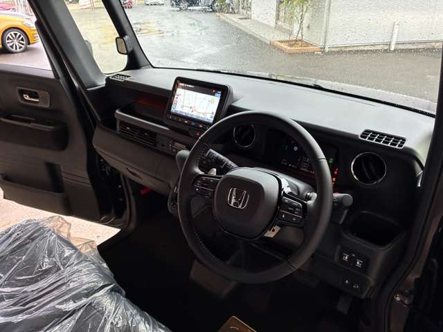ホンダ Ｎ　ＢＯＸ カスタム ６６０ ターボ R8年 (近畿) 99