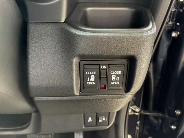 ホンダ Ｎ　ＢＯＸ カスタム ６６０ ターボ R8年 (近畿) 99