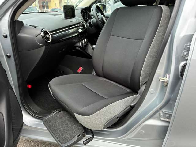 マツダ ＭＡＺＤＡ２ １．５ ＸＤ ＢＤ ディーゼルターボ R6年 (近畿) 99