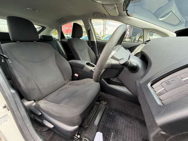 トヨタ プリウス １．８ Ｓ H24年 (近畿) 99