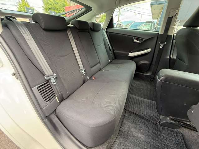 トヨタ プリウス １．８ Ｓ H24年 (近畿) 99