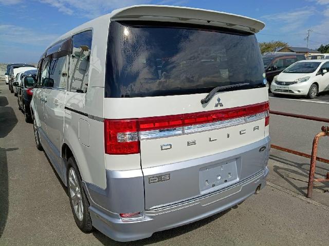三菱 デリカ　Ｄ：５ ２．４エクシードＩＩ ４ＷＤ H21年 () 99