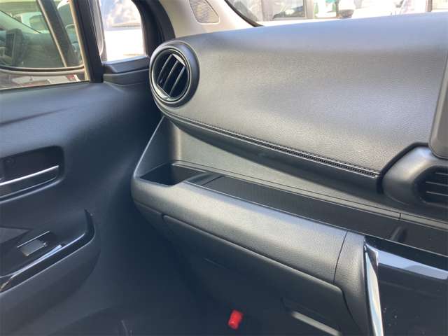 三菱 ｅＫクロス　ＥＶ Ｇ R4年 (東海) 99