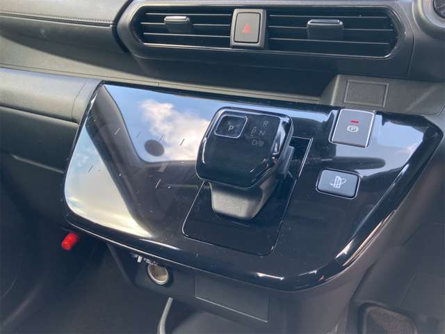 三菱 ｅＫクロス　ＥＶ Ｇ R4年 (東海) 99