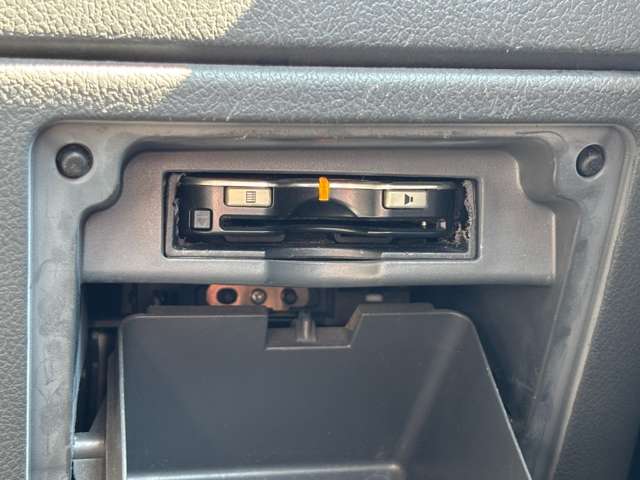 トヨタ ヴォクシー ２．０ ＺＳ 煌ＩＩ H22年 (近畿) 99