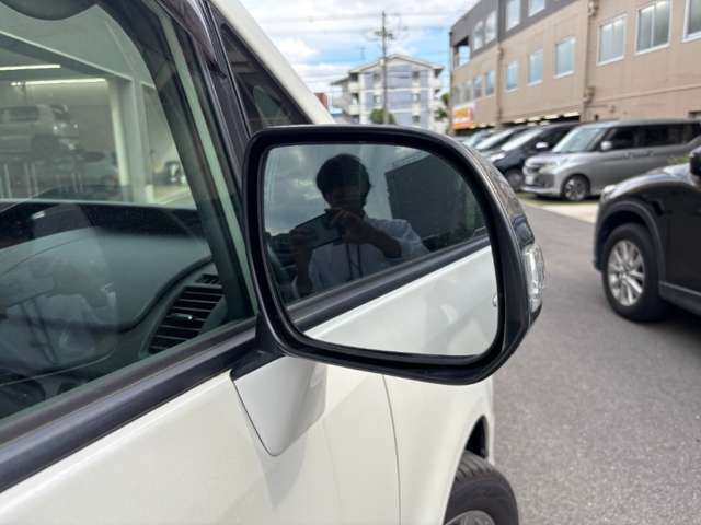 トヨタ ヴォクシー ２．０ ＺＳ 煌ＩＩ H22年 (近畿) 99