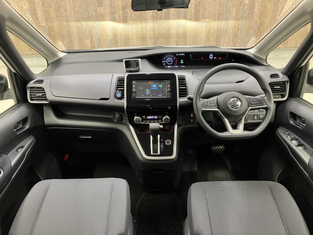 日産 セレナ ２．０ Ｓ H29年 () 99
