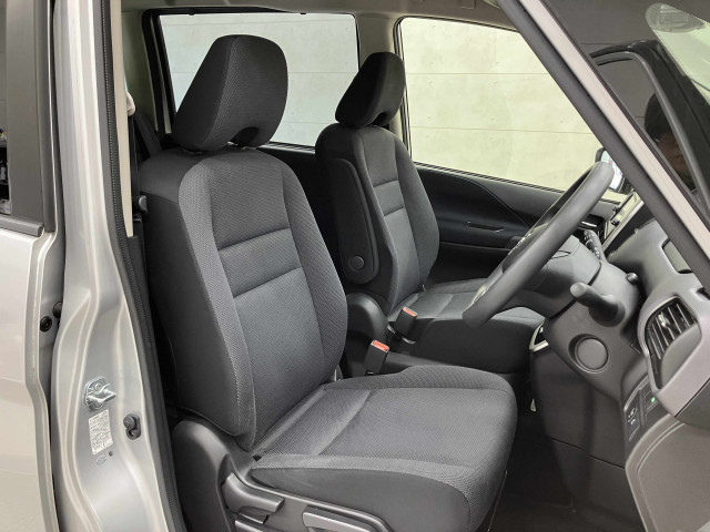 日産 セレナ ２．０ Ｓ H29年 () 99