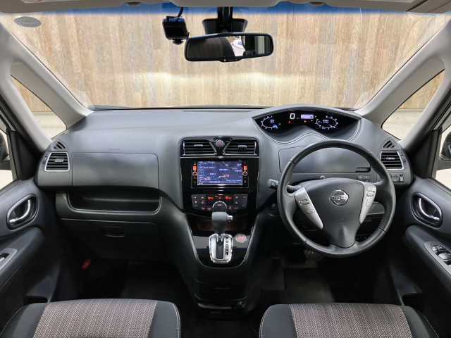日産 セレナ ２．０ ハイウェイスター Ｖセレクション＋ＳＡＦＥＴＹＩＩ Ｓ－ＨＹＢＲＩＤ H28年 (近畿) 99