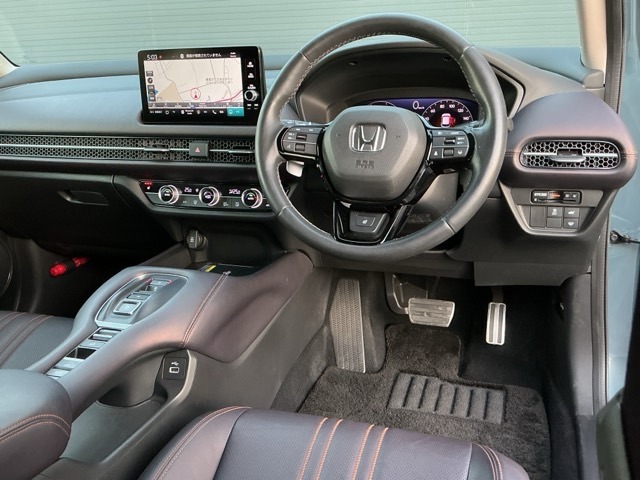 ホンダ ＺＲ－Ｖ ２．０ Ｅ：ＨＥＶ Ｚ ４ＷＤ R5年 () 99