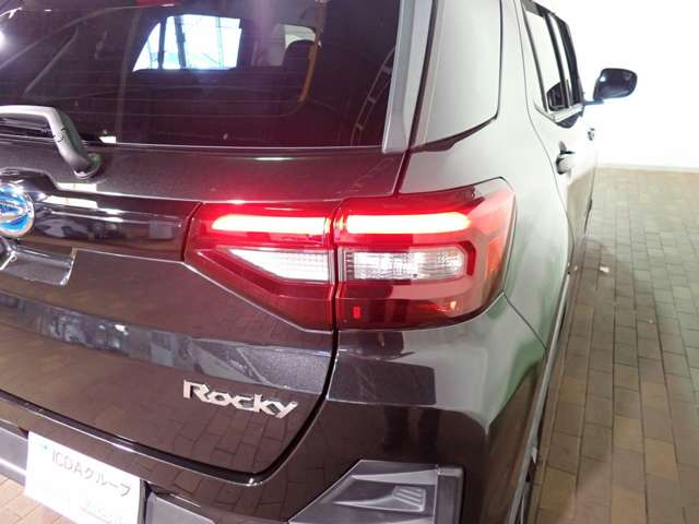 ダイハツ ロッキー １．２ Ｘ ＨＥＶ R4年 () 99