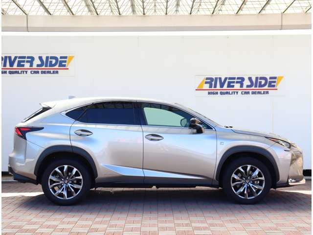レクサス ＮＸ３００ｈ Ｆスポーツ H28年 () 99