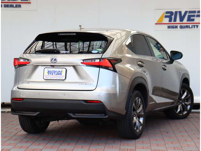 レクサス ＮＸ３００ｈ Ｆスポーツ H28年 () 99
