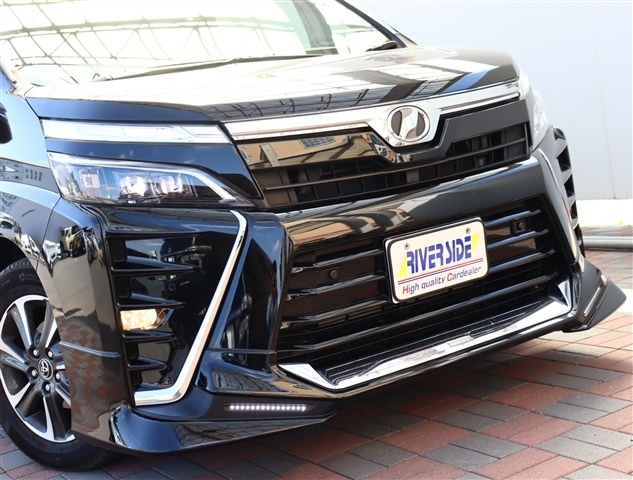 トヨタ ヴォクシー ２．０ ＺＳ 煌ＩＩ R1年 (関東) 99