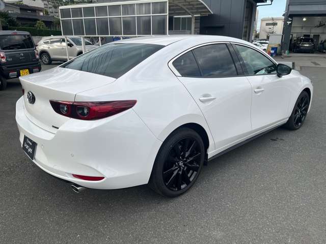 マツダ ＭＡＺＤＡ３　セダン ２．０ ２０Ｓ ブラック セレクション R7年 () 99