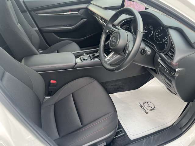 マツダ ＭＡＺＤＡ３　セダン ２．０ ２０Ｓ ブラック セレクション R7年 () 99
