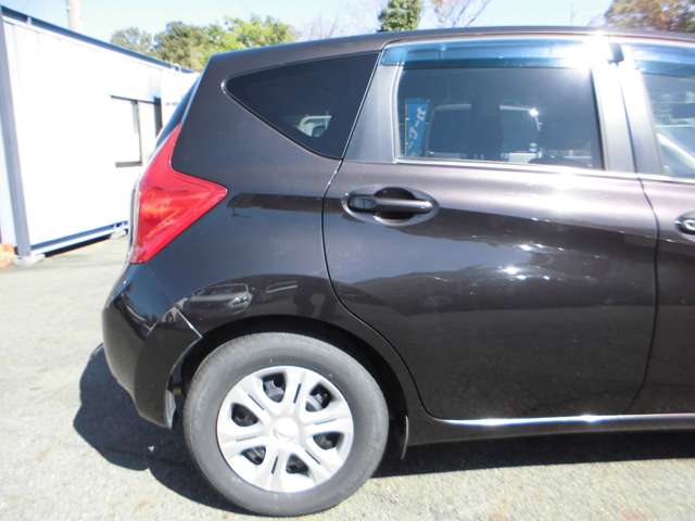 日産 ノート １．２ Ｘ H25年 (東海) 99