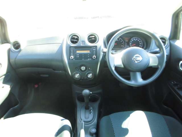 日産 ノート １．２ Ｘ H25年 (東海) 99