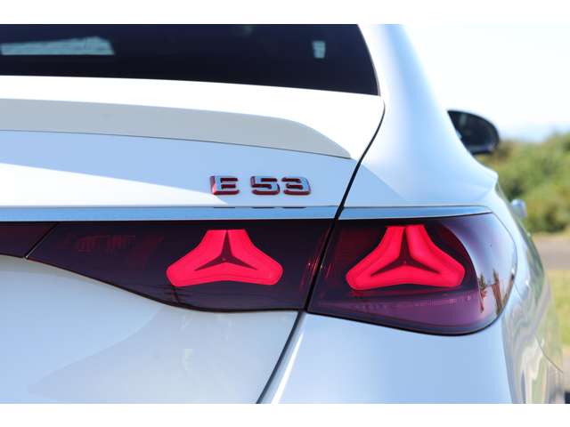 ＡＭＧ Ｅ Ｅ ５３ ハイブリッド ４マチックプラス （ＰＨＥＶ） ４ＷＤ R6年 () 99