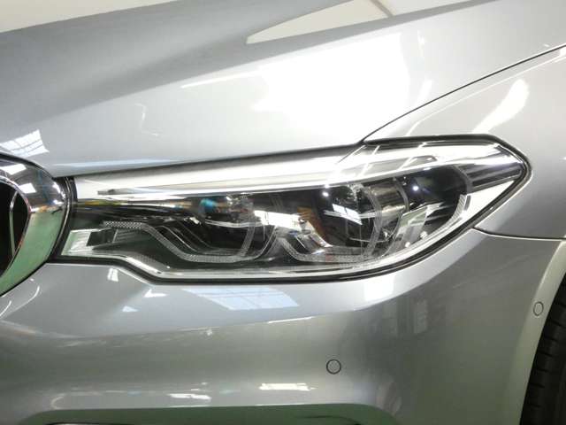 ＢＭＷ ５シリーズ ５３０ｉ　ラグジュアリー R1年 (関東) 99