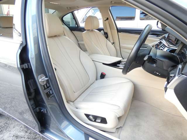 ＢＭＷ ５シリーズ ５３０ｉ　ラグジュアリー R1年 (関東) 99