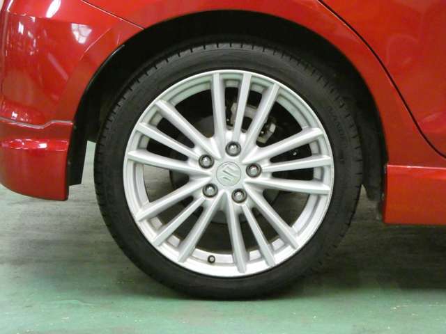 スズキ スイフト １．６ スポーツ H28年 (関東) 99